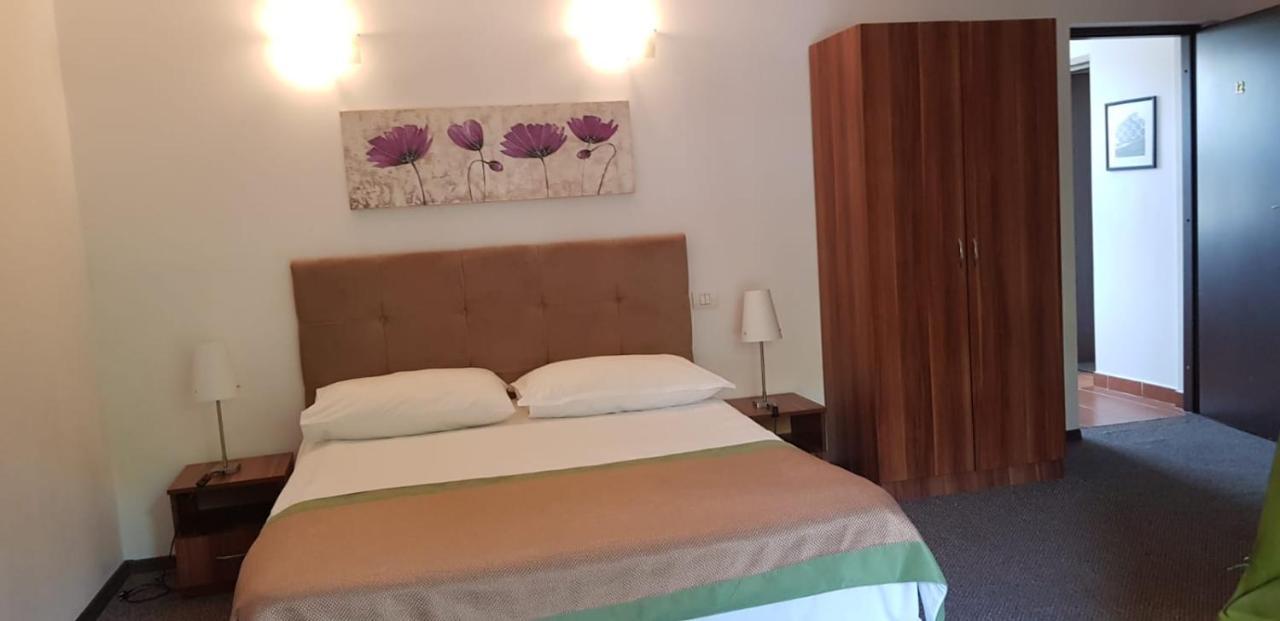 Apartamente Private A&L View Sinaia Luaran gambar