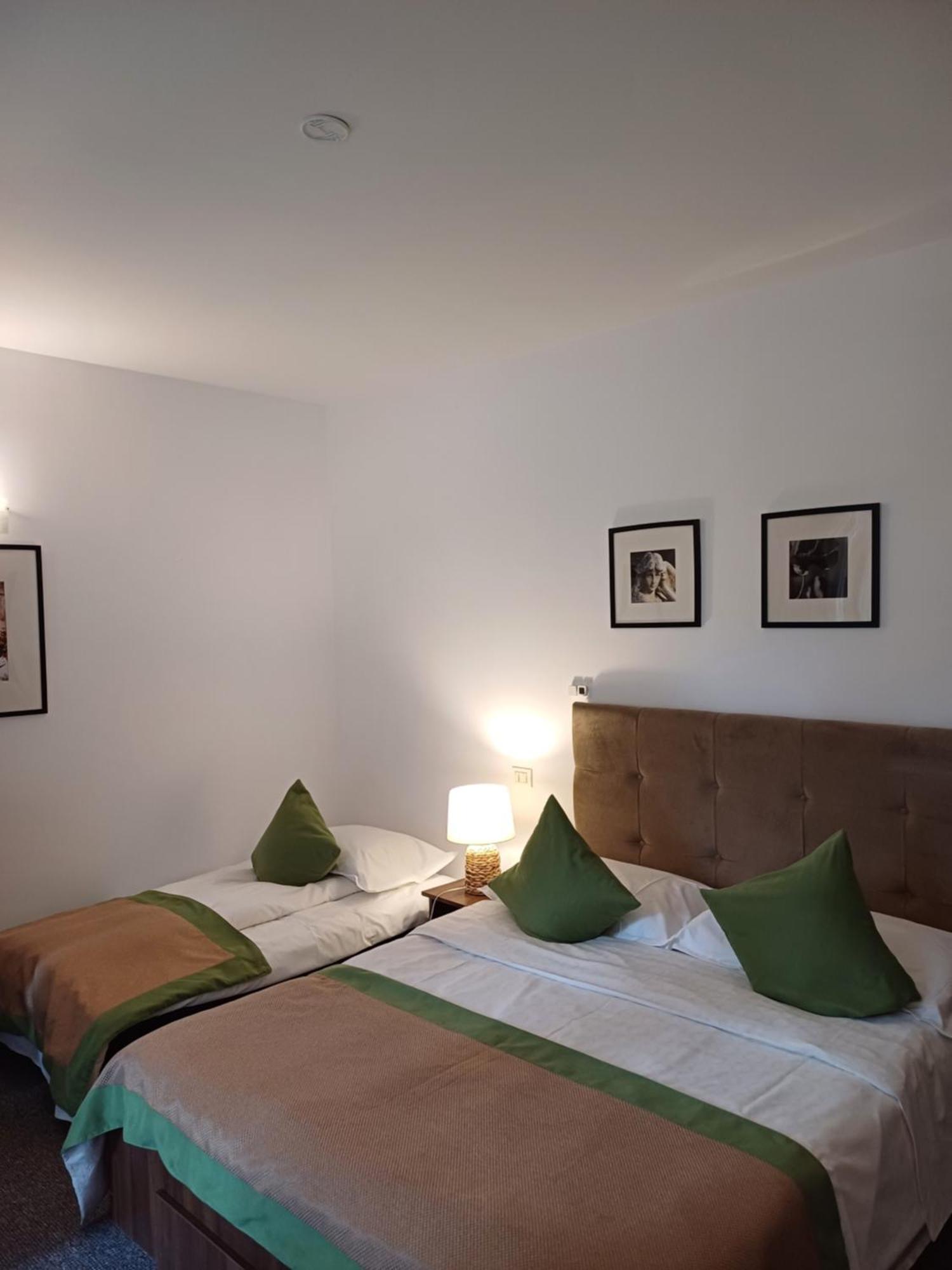 Apartamente Private A&L View Sinaia Bilik gambar