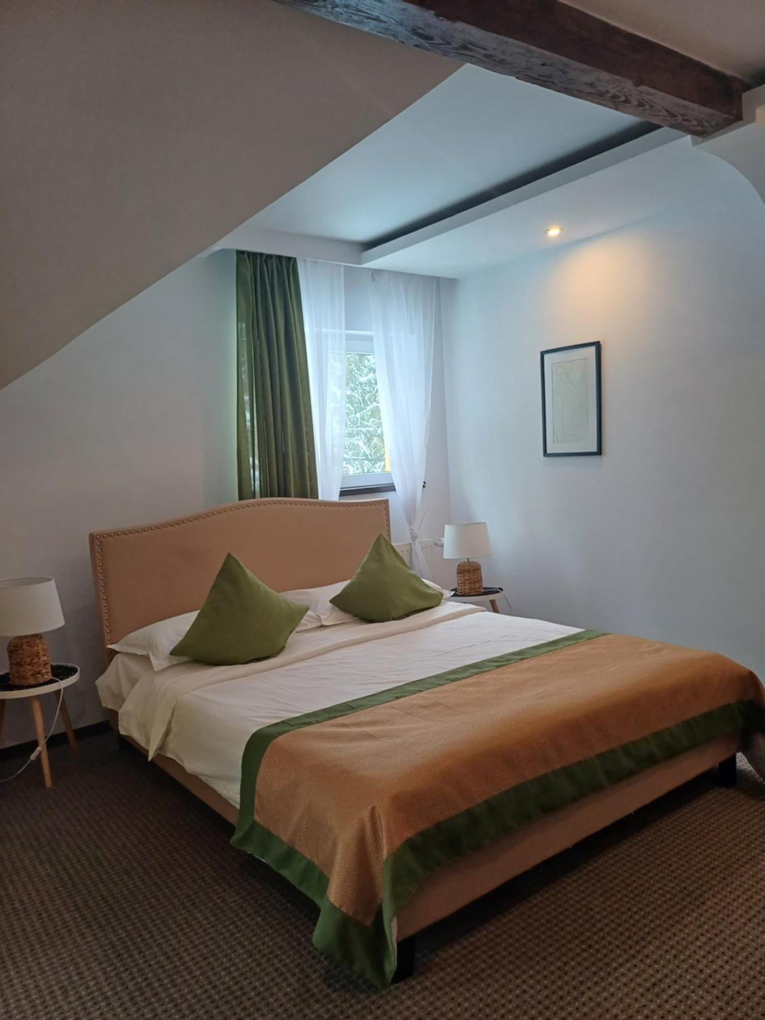 Apartamente Private A&L View Sinaia Bilik gambar